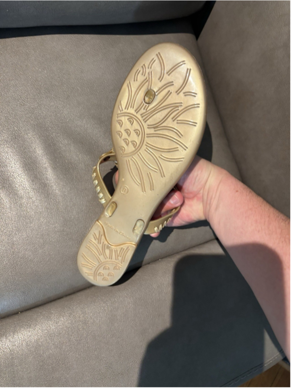 Jack Rogers Georgica Women Size 9 Gold Thong Jelly Flip Flop Sandals - Picture 6 of 10